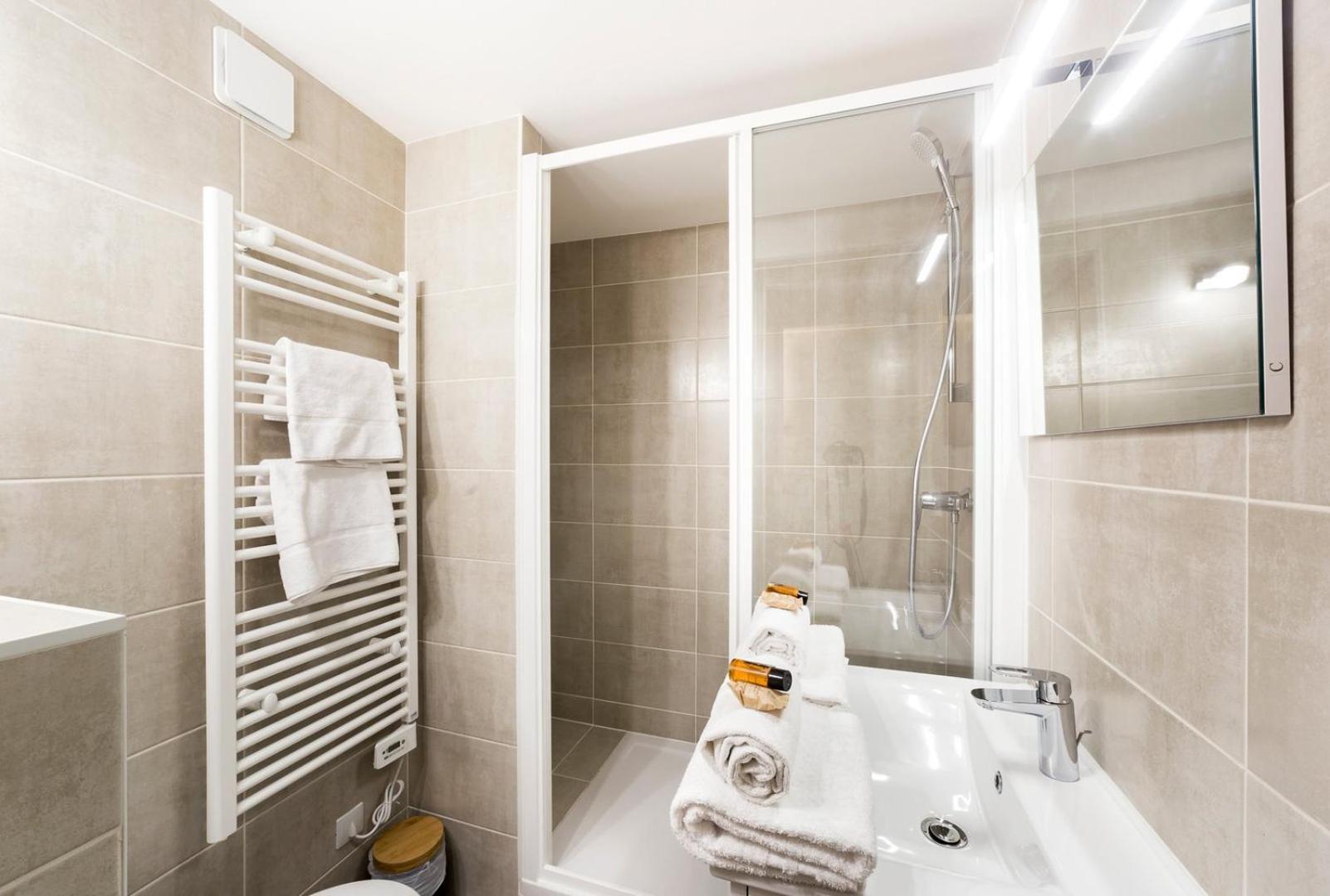 Appartement Au Coeur Du 6Eme Arrondissement Ail ลียง ภายนอก รูปภาพ